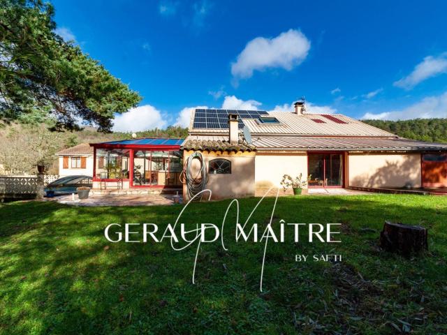 Villa avec piscine + maison indépendante sur 3Ha 285m² Marnhagues et Latour