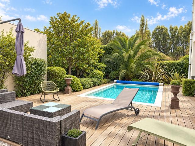 Villa avec piscine secteur villeroy