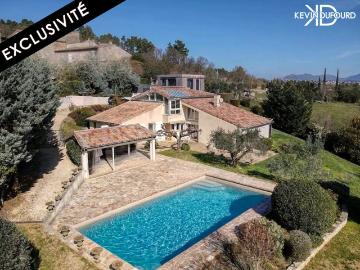 Villa avec studio: 285m² sur un terrain de 4150m² à SAINT