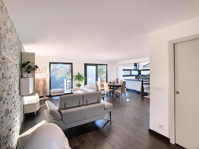 Villa avec terrasse