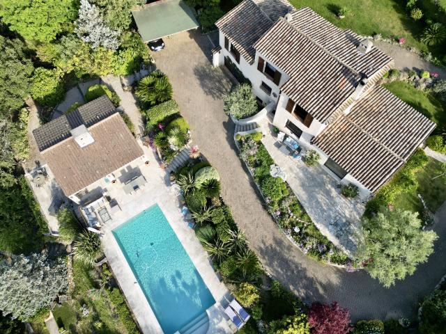 Villa Avec Vue Exceptionnelle 235m² Valbonne