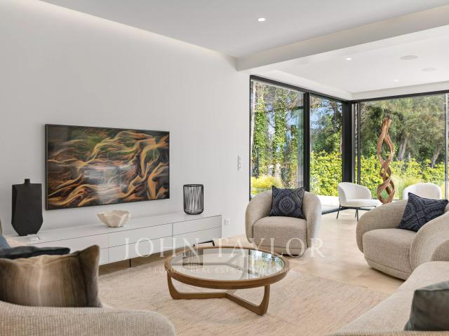 Villa avec 4 chambres + bureau à louer à Mougins