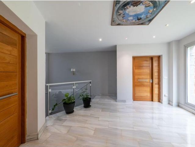 Villa bifamiliar en Paseo Oriamendi B
