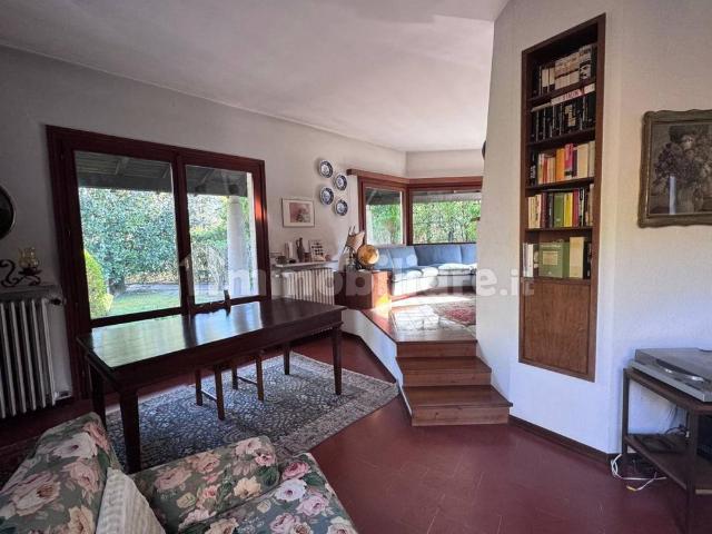 Villa bifamiliare via Altopiano, Borgonuovo, Sasso Marconi