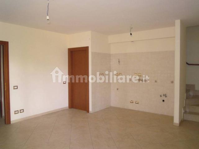 Villa bifamiliare via Giovanni Giuseppe Gizzi 13, Casal Lumbroso, Roma