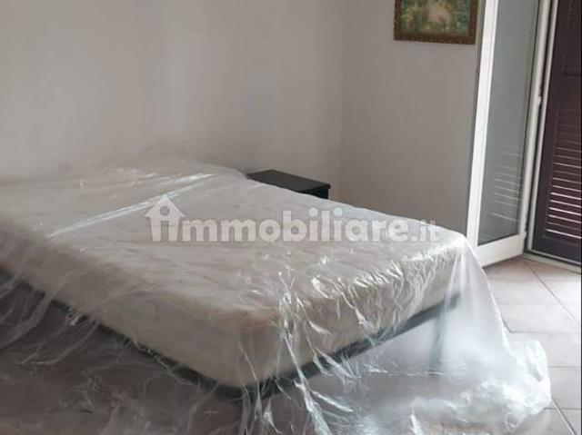 Villa bifamiliare via Glasgow 9/a, Cerreto, Ladispoli