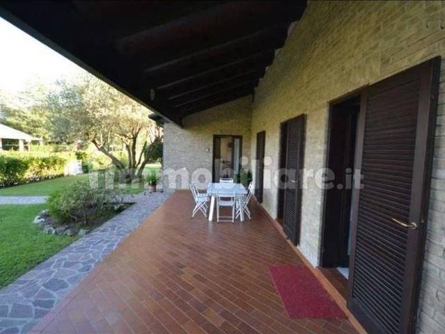 Villa bifamiliare via del Carrubo 3, Isola Albarella, Rosolina