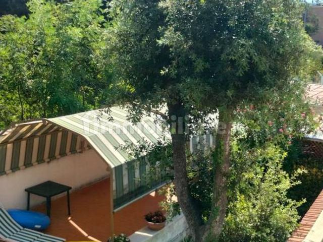 Villa bifamiliare via delle Azalee, Lido di Cincinnato Sirene, Anzio