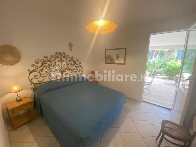 Villa bifamiliare via delle Rose, Ostuni Costa, Ostuni