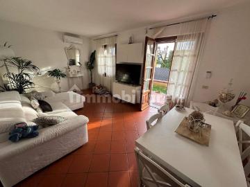 Villa bifamiliare via Duca d'Aosta, Centro, Forte dei Marmi
