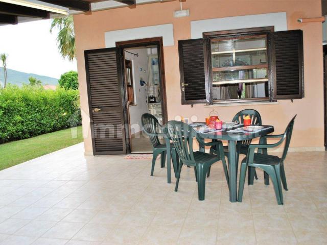 Villa bifamiliare via Flacca 2461, Fondi