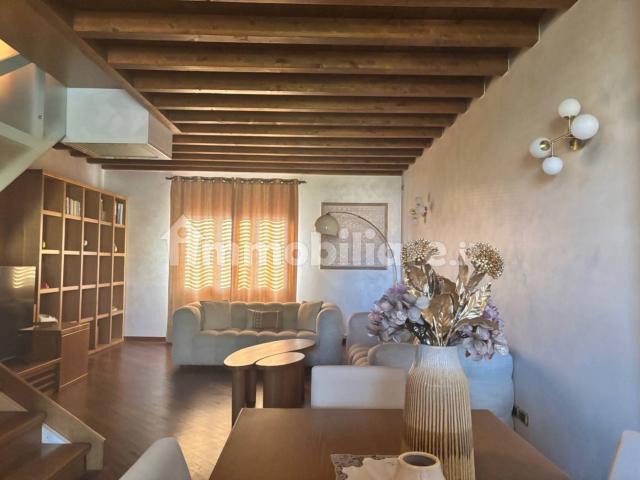 Villa bifamiliare via Francesco Paroli 1, Rezzato