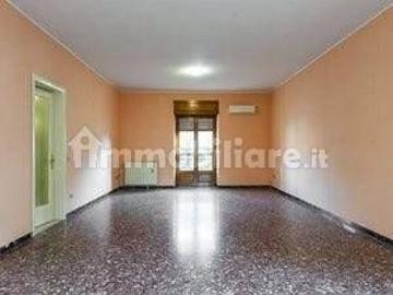 Villa bifamiliare via Luigi Pirandello 29, Centro, Pedara