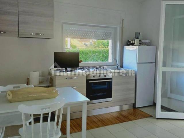 Villa bifamiliare via Lussemburgo 8, Centro, Sabaudia
