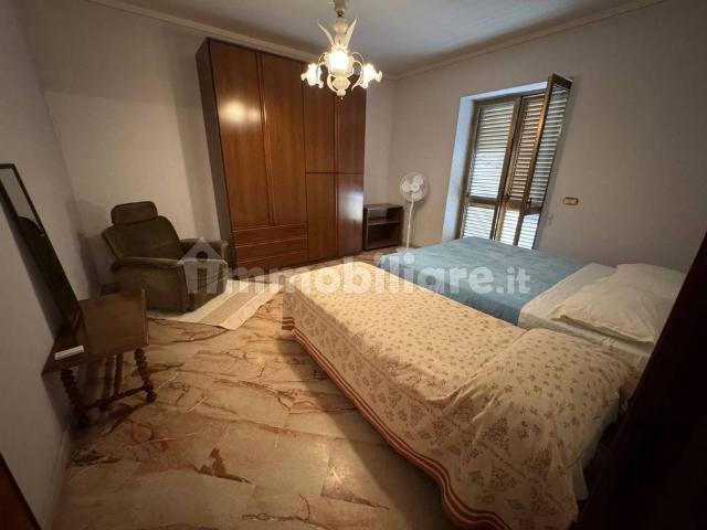 Villa bifamiliare via Matera 17, Mondragone