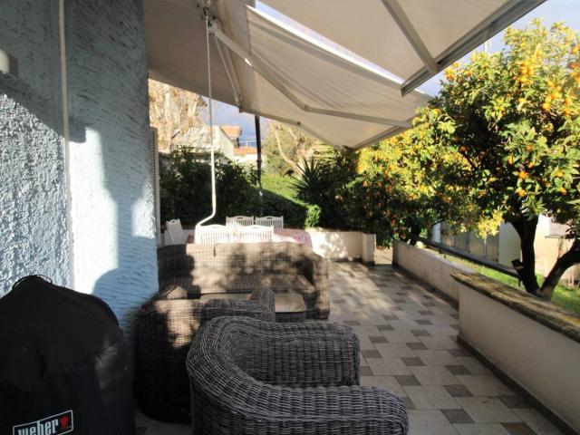 Villa bifamiliare via San Giovanni Bosco, Pietrasanta