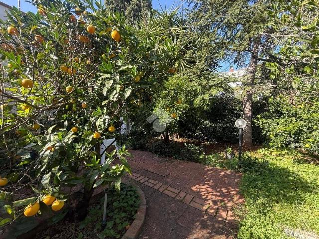 Villa bifamiliare via Pazienza 28, Mondello Valdesi, Palermo