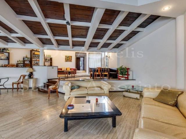 Villa bifamiliare via Primo Dorello 82, La Storta, Roma