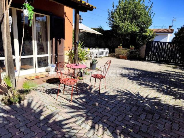 Villa bifamiliare viale delle Rughe Snc, Le Rughe, Formello