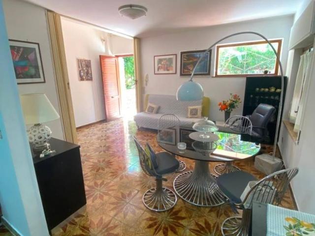Villa bifamiliare viale dell'Olimpo 18, Lanza di Scalea Olimpo, Palermo