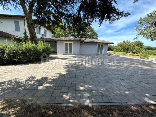 Villa bifamiliare, buono stato, 78 m², Centro, San Giovanni in Marignano