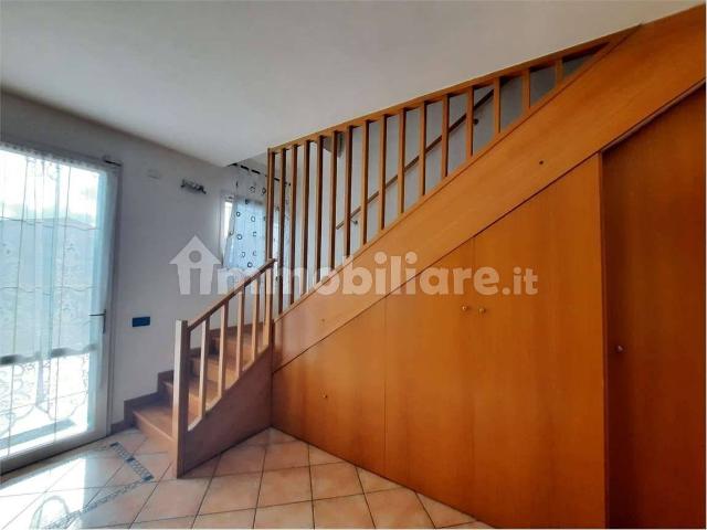 Villa bifamiliare, buono stato, 120 m², Zona Industriale, Padova