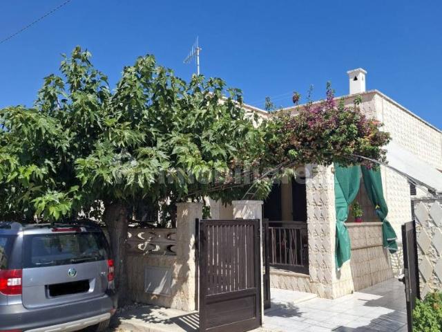 Villa bifamiliare Contrada Diana Marina, Ostuni Costa, Ostuni