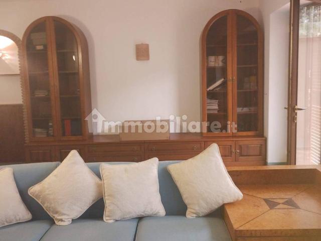 Villa bifamiliare Contrada La Schiana, Località la Schiana, Damiani, Pozzuoli
