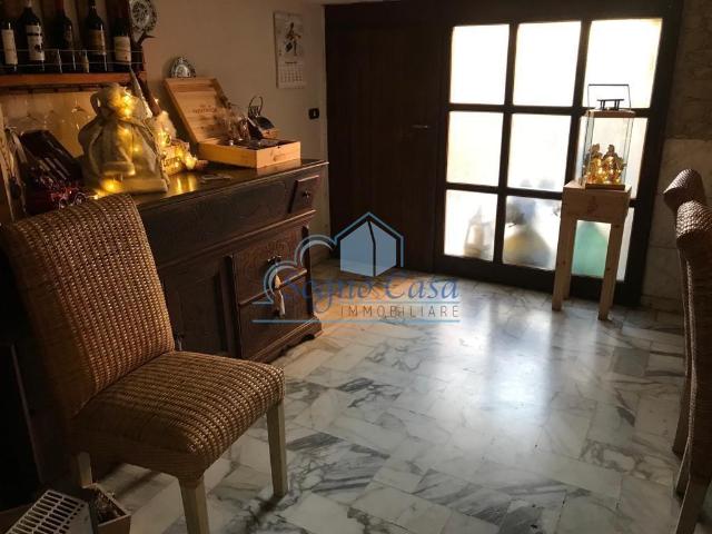 Villa Bifamiliare con giardino, Carrara avenza