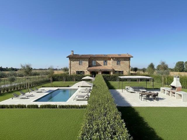 Villa Bifamiliare con giardino a Villa Estense