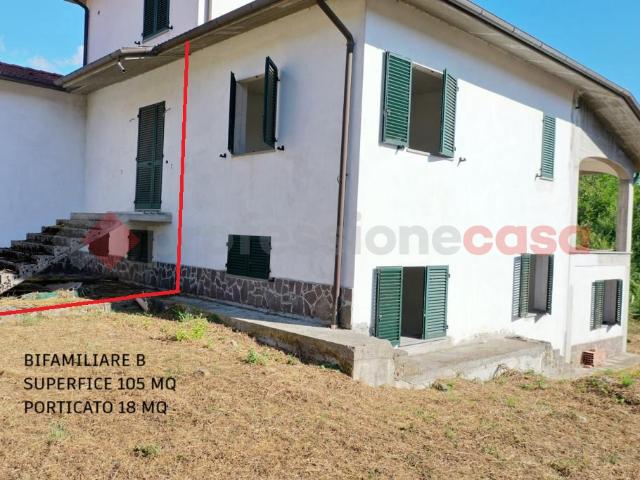 Villa Bifamiliare con giardino a Barga