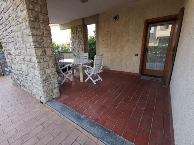 Villa Bifamiliare con giardino a Fucecchio