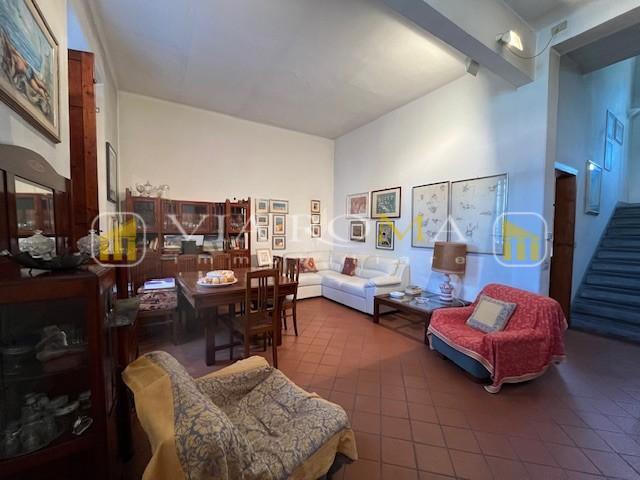 Villa Bifamiliare con giardino, Lucca sant'anna