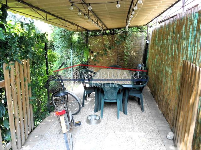 Villa Bifamiliare con giardino, Massa partaccia