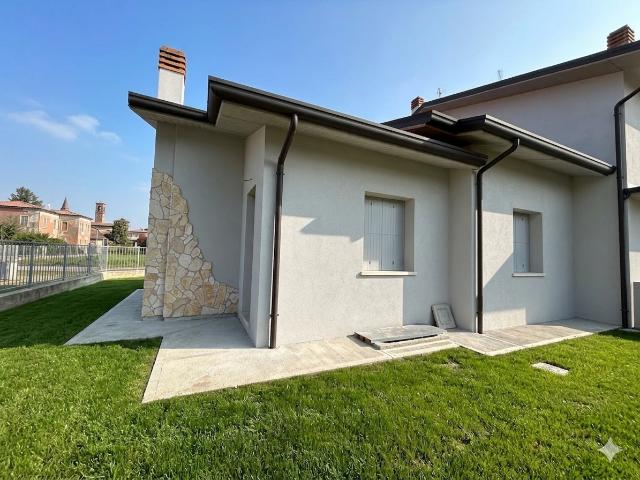 Villa Bifamiliare da ristrutturare a Bonavigo