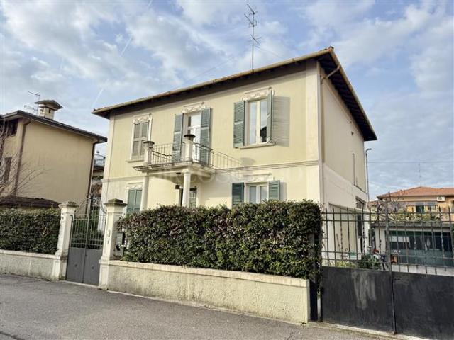 Villa Bifamiliare di 120 mq a Urago Mella, Primo Maggio, Sant'Anna, Villaggio Badia Brescia