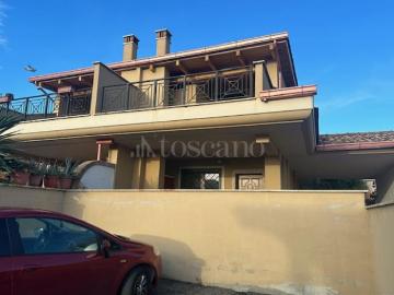 Villa Bifamiliare di 120 mq a Campo Jemini Pomezia