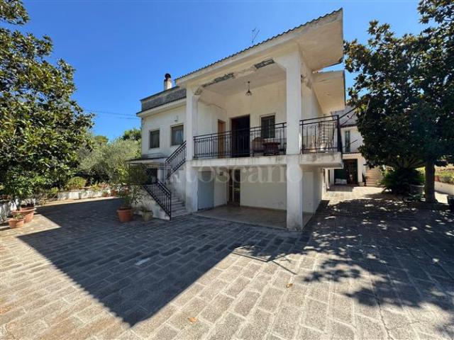 Villa Bifamiliare di 120 mq a Martina Franca
