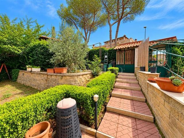 Villa Bifamiliare di 150 mq a Casetta Mattei, Pisana, Bravetta Roma