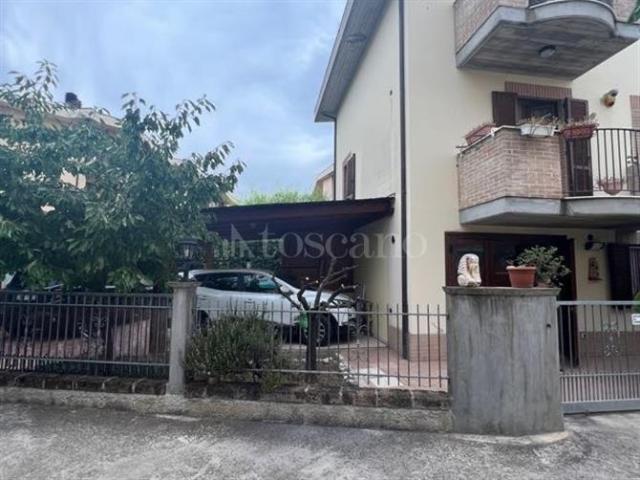 Villa Bifamiliare di 156 mq a San Martino Bassa Citta' Sant'Angelo