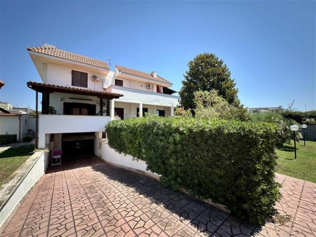 Villa Bifamiliare di 175 mq a Marechiaro, Cocchino, Anzio Colonia Anzio