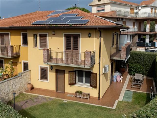 Villa Bifamiliare di 230 mq a Centro San Giovanni la Punta