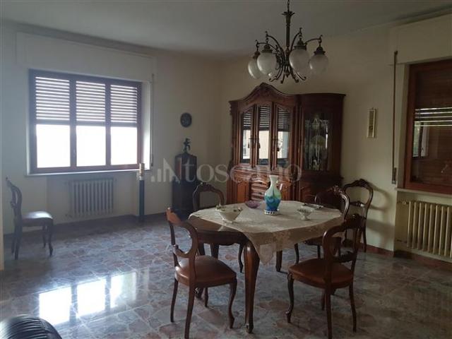 Villa Bifamiliare di 276 mq a Centro Penne