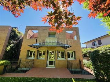 Villa Bifamiliare di 320 mq a Centro Collebeato
