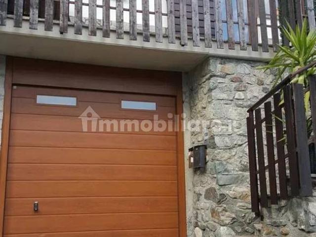 Villa bifamiliare frazione Merlin 13D, Centro, Chatillon