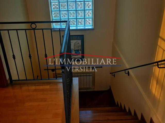 Villa Bifamiliare in vendita, Massa marina di