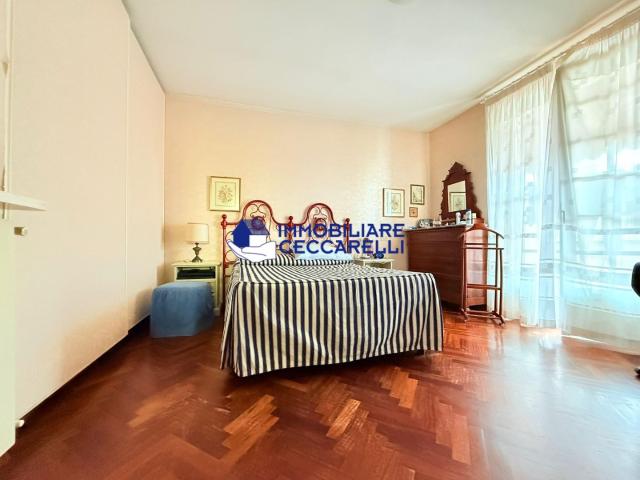 Villa Bifamiliare in vendita, Massa marina di