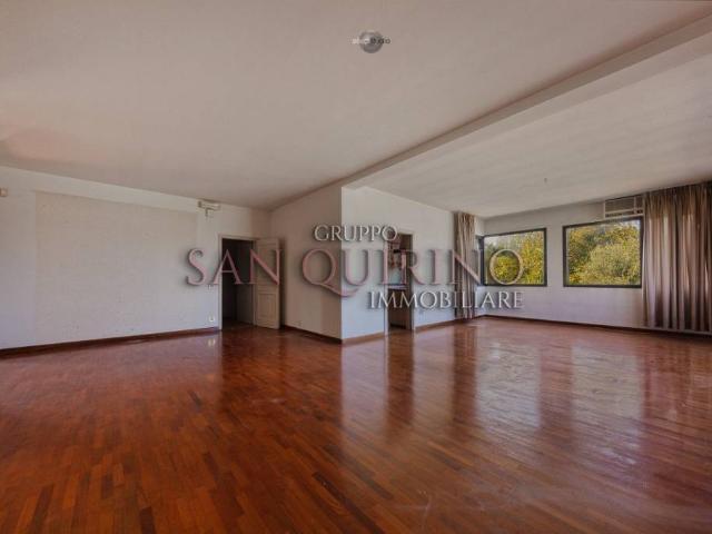 Villa bifamiliare in vendita a Correggio