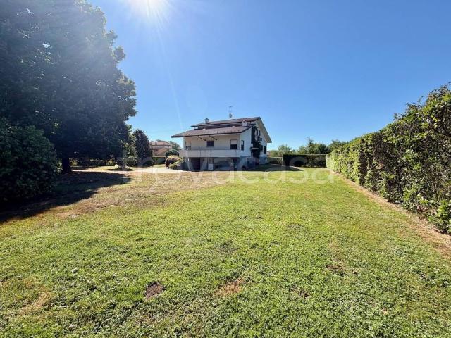 Villa bifamiliare in vendita a Cossato via Spinei, 31