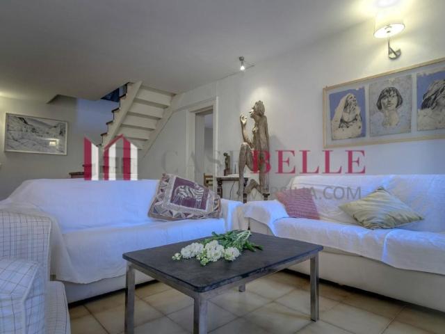 Villa bifamiliare in vendita a Camaiore via del Leccio, Montemagno